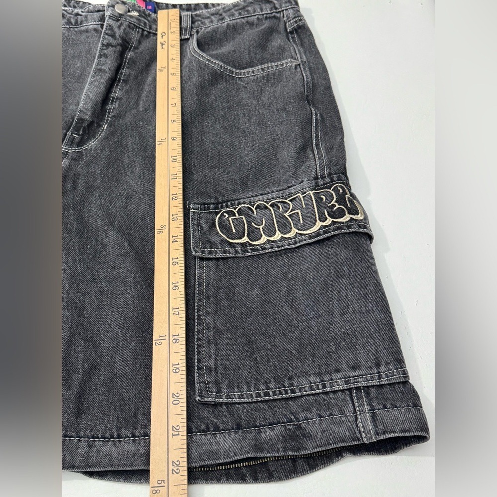 Empyre Dark Gray Cargo Shorts‎